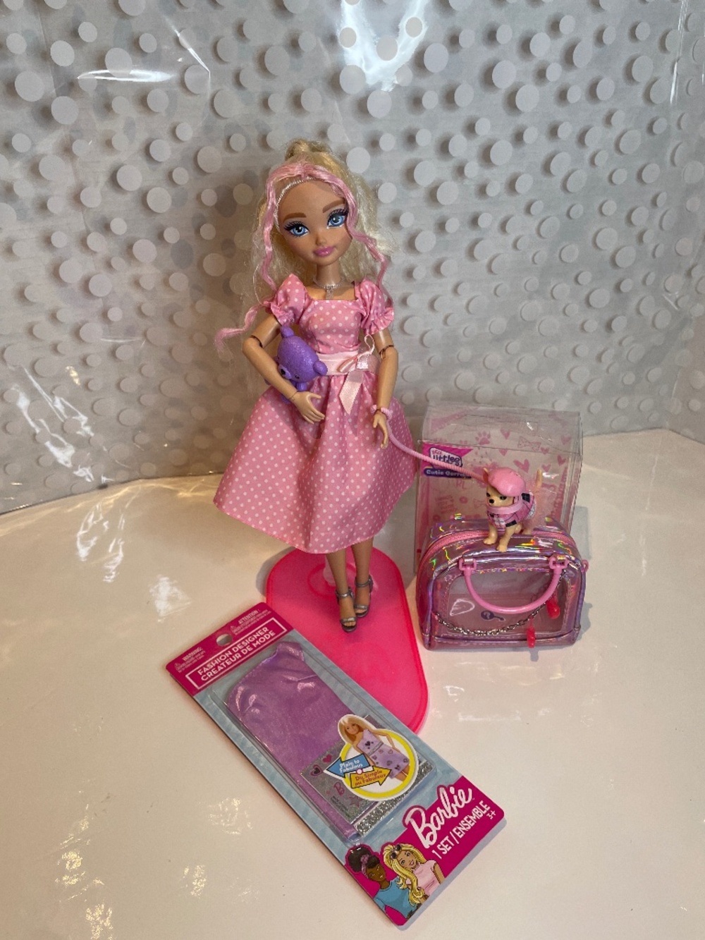 Barbie Dream Besties Malibu doll and Real Littles Chihuahua